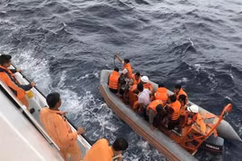 海上遇险渔民获及时救援