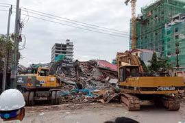 柬埔寨一座七层楼房倒塌事故：至少7人死亡和18人受伤