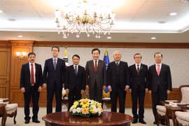 越通社社长阮德利对韩国进行工作访问 