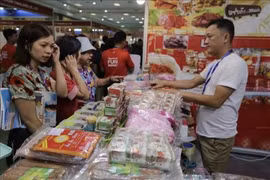 2019年越南—泰国消费品和食品展览会在安江省举行