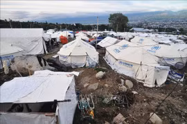 印尼帕卢地震海啸后一年 近6万人仍住在临时住所