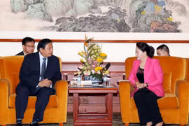 国会主席阮氏金银会见中国企业领导代表