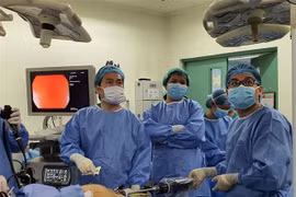 越南医生在菲律宾成功实施两例机器人手术