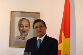 APPF-27：越南国会对外委员会主任阮文饶会见日本国会议员代表团