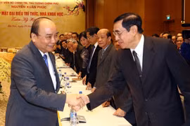 政府总理阮春福：党和国家一向重视知识分子和科学家们的地位和作用