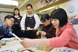200多名越南人获得日本新居留签证