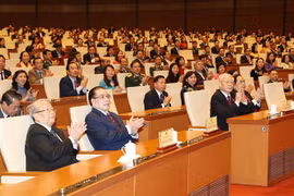 越南第十四届国会第八次会议：专题询问方式继续得到积极的改善