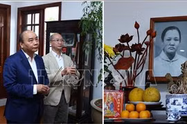 阮春福总理上香缅怀历任党和国家原领导