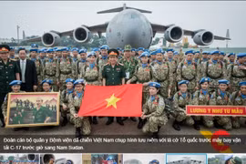 “越南维和力量出征执行国际任务”作品获得黄金瞬间新闻摄影大赛特等奖
