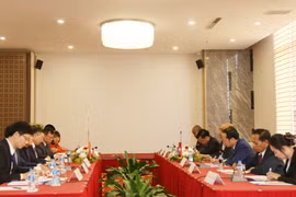 越老两国深入交换宣教经验