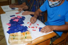 广平省缴获近9000粒合成毒品