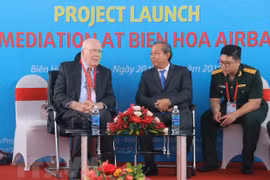 越南和美国签署意向书为残疾人提供协助