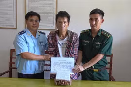 一自老挝贩运毒品至越南疑犯过海关时被抓
