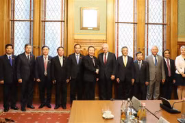 越南国会副主席冯国显对匈牙利进行工作访问