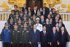 政府总理阮春福会见柬埔寨和老挝国防部长