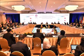 东盟大力支持经济增长和加强区域金融稳定