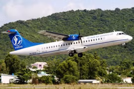 越南航空服务公司开通乂安省荣市至岘港市航线