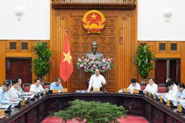 阮春福总理主持召开政府常务会议 敦促重点交通项目进度