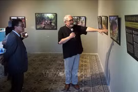 布魯-雲喬族同胞图片展在胡志明市举行