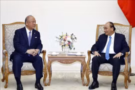 越南政府总理阮春福会见日越友好议员联盟特别顾问武部勤