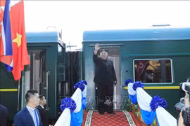 朝鲜最高领导人圆满结束对越南进行的正式友好访问