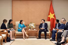 越南政府副总理郑庭勇会见澳大利亚驻越大使穆迪