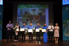 法国大使承诺将与越南一道同行应对气候变化和开展灾后重建