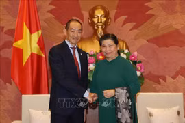 国会常务副主席丛氏放会见世界卫生组织西太平洋区域主任葛西健