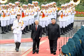 阮富仲为朝鲜最高领导人金正恩举行欢迎仪式并举行会谈