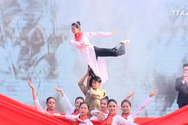 “秋天的回忆”活动再现了65年前的首都河内
