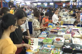岘港市最具规模的图书节正式开幕
