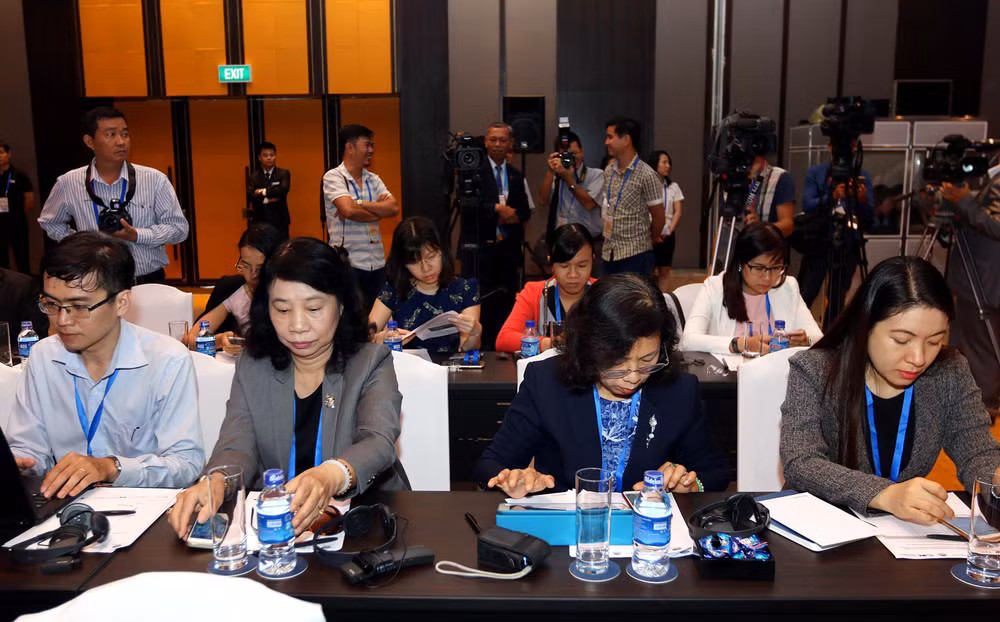 2017年APEC会议:为中小型企业寻找金融支持措施 ảnh 1 2017年APEC会议:为中小型企业寻找金融支持措施 ảnh 1