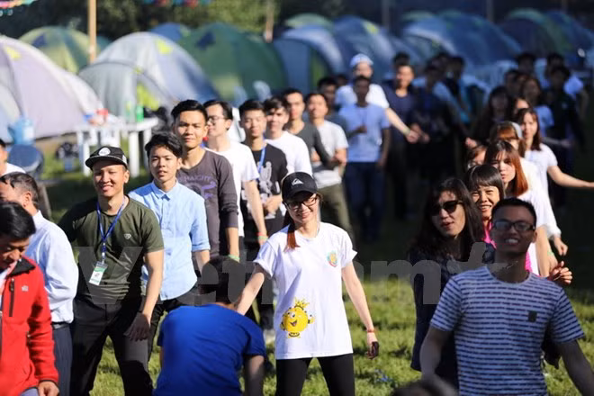 俄罗斯越南大学生夏令营热闹举行 ảnh 3