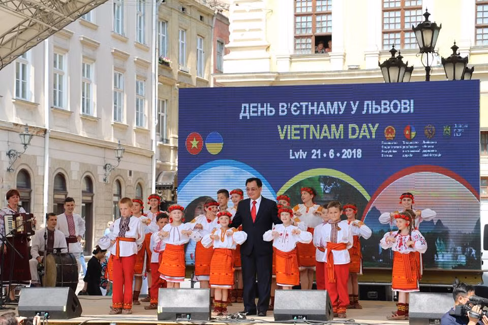 “利沃夫越南日”活动给乌克兰友人留下深刻印象 ảnh 1