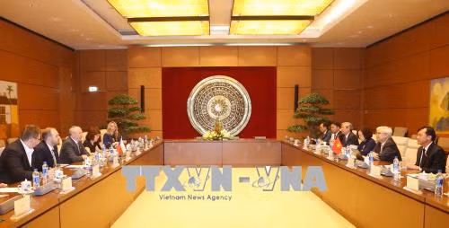 越南与捷克加强教育合作 ảnh 2 越南与捷克加强教育合作 ảnh 2