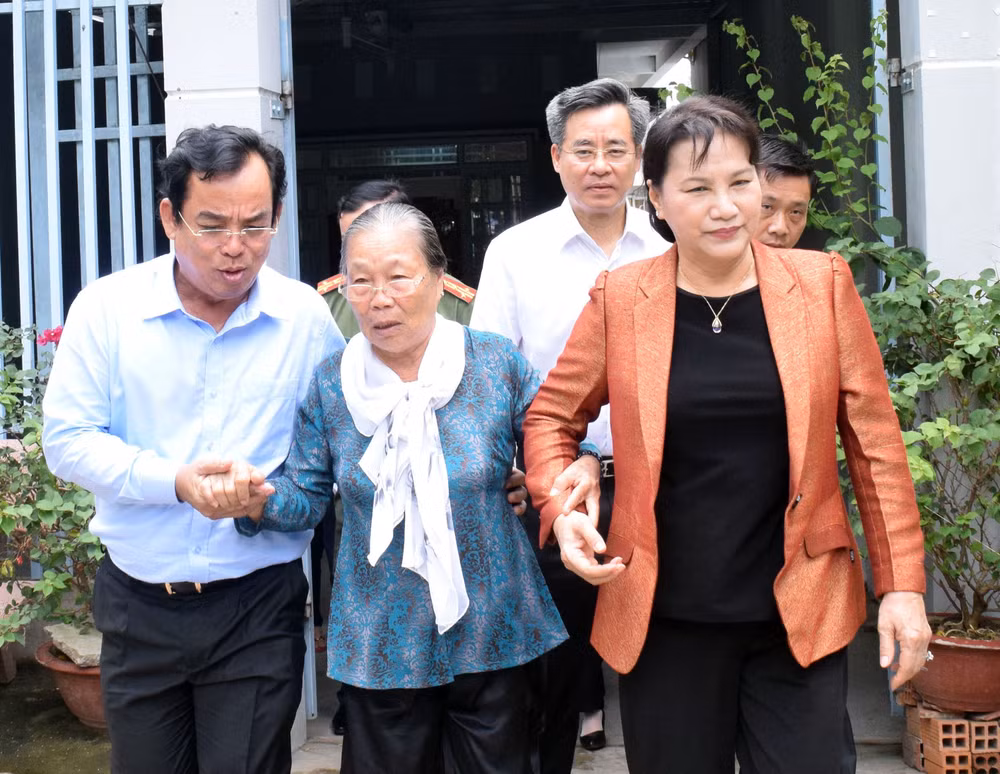 越南国会主席阮氏金银赴薄辽省调研 ảnh 4