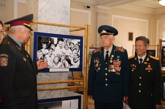  “越南风土人情”图片展在乌克兰开展 ảnh 1