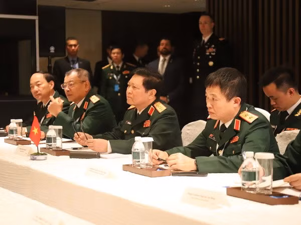 越南国防部长在2018年香格里拉对话会发表讲话 ảnh 1 越南国防部长在2018年香格里拉对话会发表讲话 ảnh 1