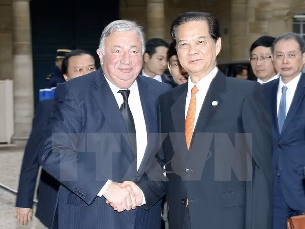 阮晋勇总理会见法国参众两院议长 ảnh 1