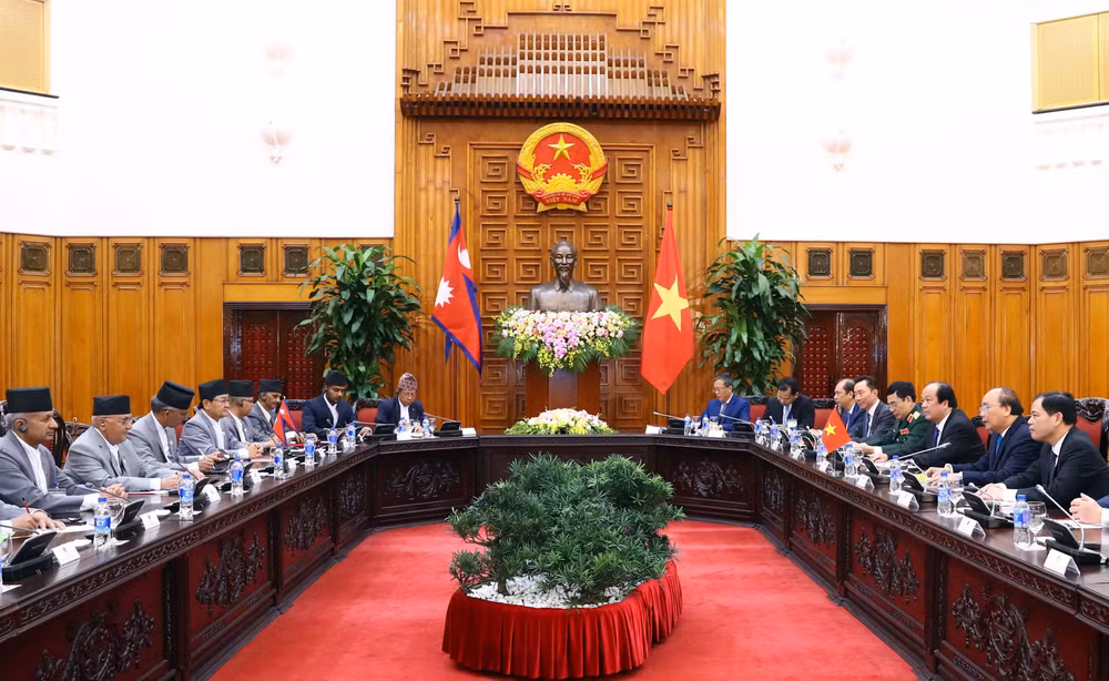 越南政府总理阮春福与尼泊尔总理奥利举行会谈 ảnh 1 越南政府总理阮春福与尼泊尔总理奥利举行会谈 ảnh 1