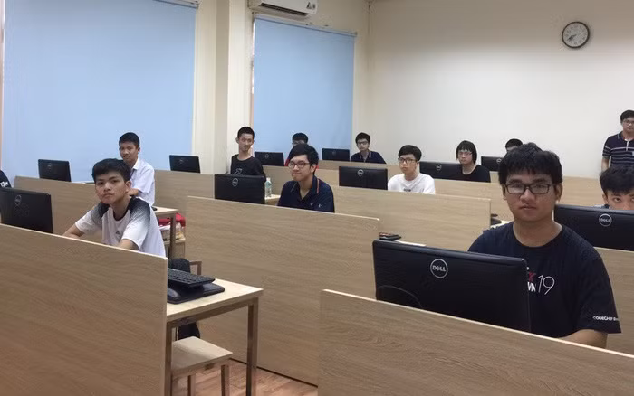 2019年亚洲信息学奥林比克竞赛:参赛的越南七名学生均获银奖 ảnh 1 2019年亚洲信息学奥林比克竞赛:参赛的越南七名学生均获银奖 ảnh 1