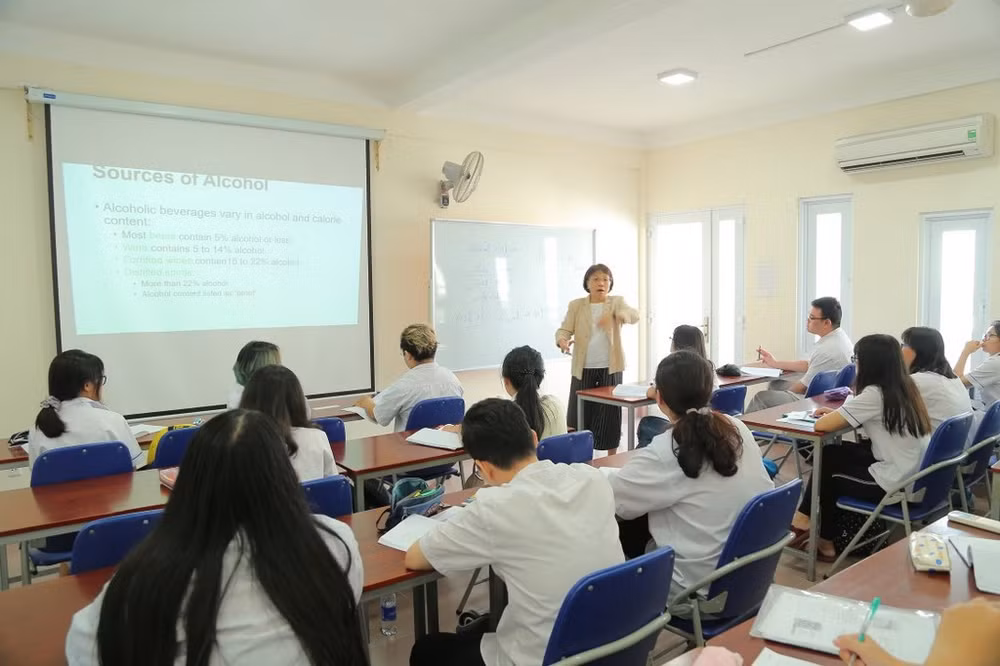 政府就有关成立外商直接投资中专、大专分支机构的条件发布新法规 ảnh 1 政府就有关成立外商直接投资中专、大专分支机构的条件发布新法规 ảnh 1