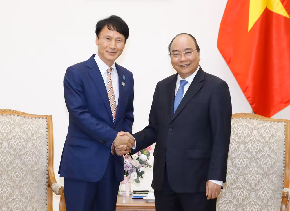 政府总理阮春福会见日本鹿儿岛县知事三反园训 ảnh 1 政府总理阮春福会见日本鹿儿岛县知事三反园训 ảnh 1