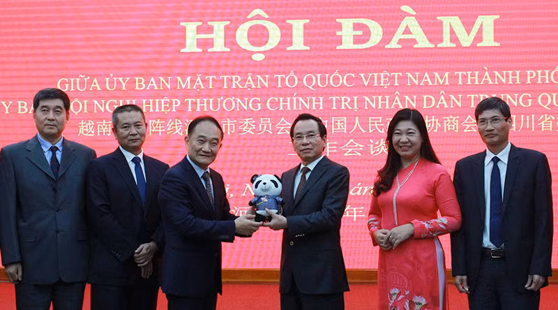 河内市主张扩大同中国各省市的关系 ảnh 2 河内市主张扩大同中国各省市的关系 ảnh 2
