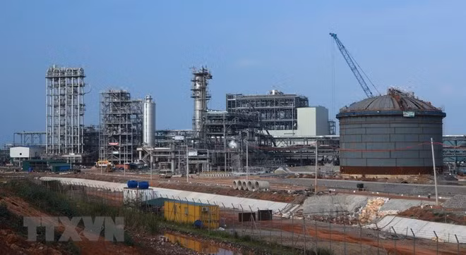 宜山炼油厂预计上缴国家财政8万亿越盾 ảnh 1 宜山炼油厂预计上缴国家财政8万亿越盾 ảnh 1