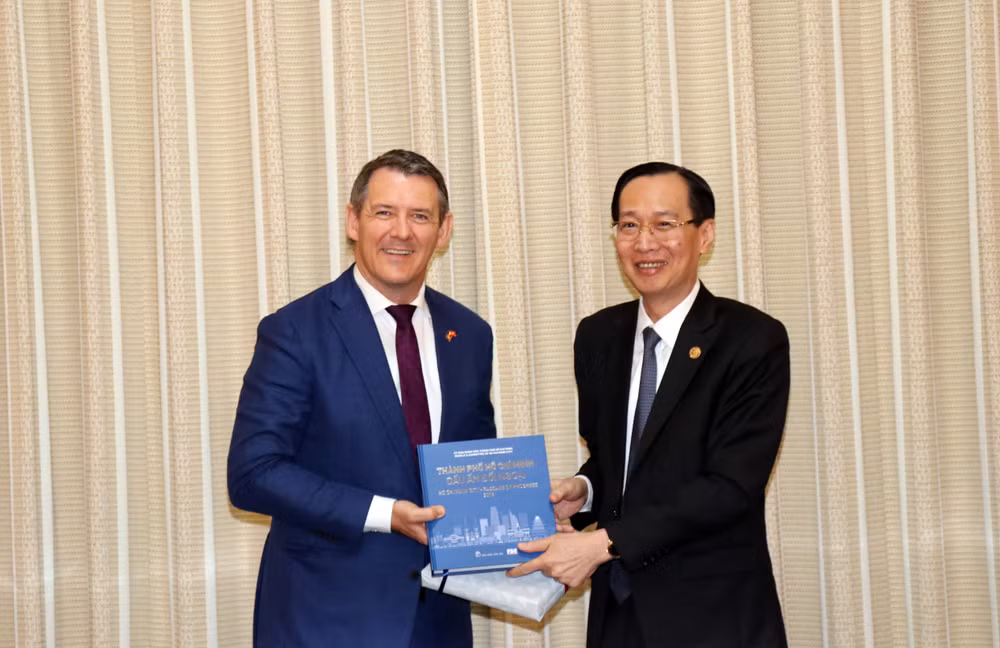 黎清廉会见澳大利亚北领地首席部长 ảnh 1 黎清廉会见澳大利亚北领地首席部长 ảnh 1