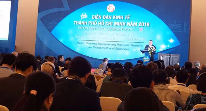 2018年胡志明市经济论坛拉开序幕 ảnh 1