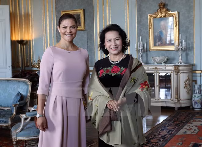 越南国会主席阮氏金银会见瑞典女王储维多利亚▪爱丽丝▪黛西蕾 ảnh 1 越南国会主席阮氏金银会见瑞典女王储维多利亚▪爱丽丝▪黛西蕾 ảnh 1