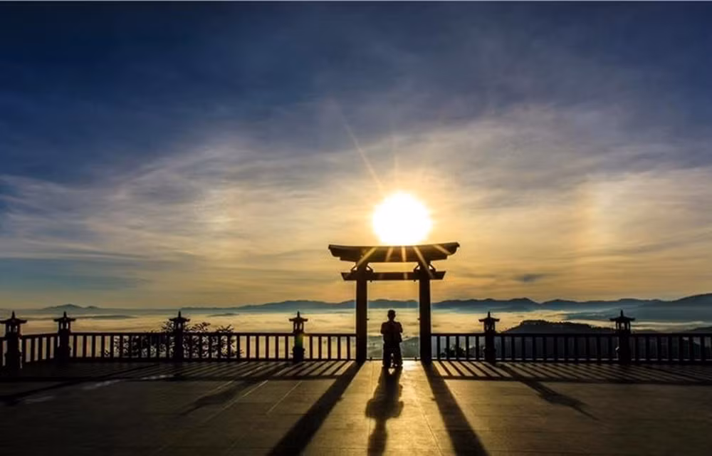 4·30假期游客不可错过的特色旅游景点 ảnh 1