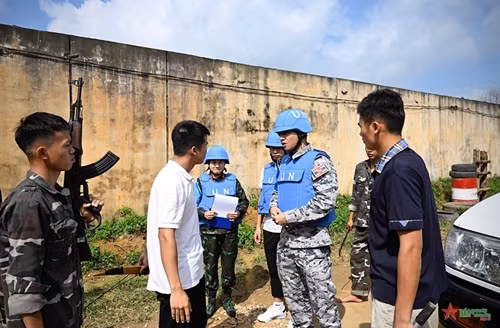 东盟防长扩大会议:军事观察员就维和特派团典型的挑战性情况开展演练 ảnh 1 东盟防长扩大会议:军事观察员就维和特派团典型的挑战性情况开展演练 ảnh 1